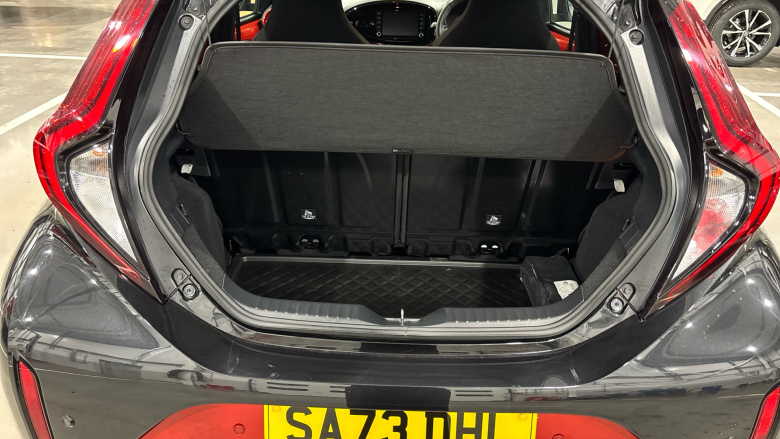 Toyota Aygo X 1.0 VVT-i Edge 5dr Petrol Hatchback